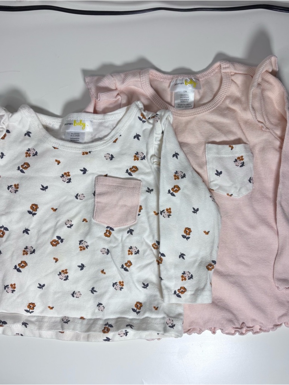 Bloomingdale’s Bloomie’s Baby Pink & White Floral Pocket Baby Top Set 12M